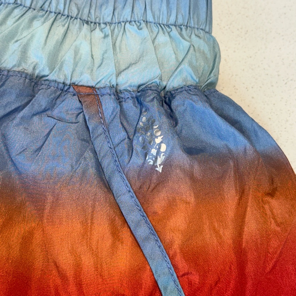 Gradient Red and Blue Women's Shorts - Picture 3 of 6